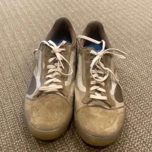 Van’s Men’s Off The Wall shoes